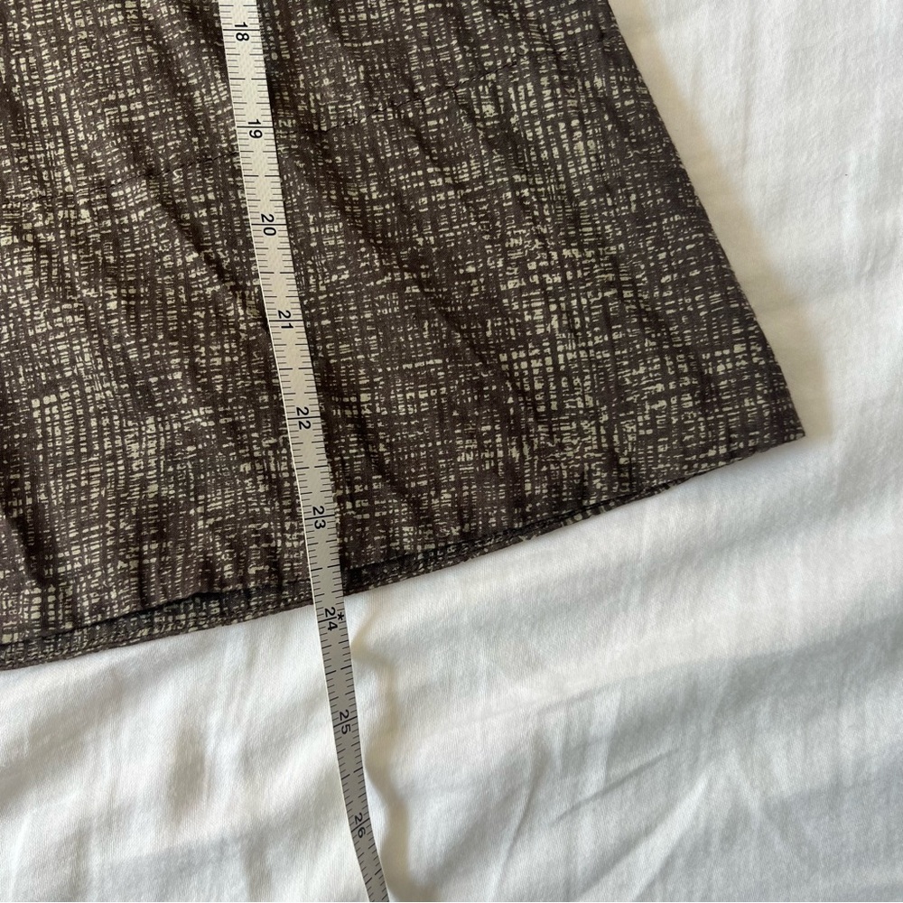 Brown and cream cotton shirt with wooden buttons size 48 (size 16) - Picture 7 of 9